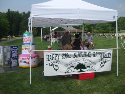 Richfield Township sign that reads Happy 200th birthday Richfield!